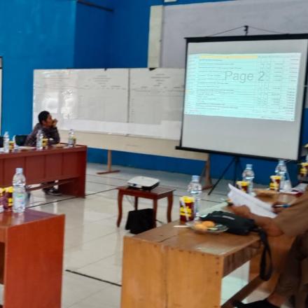 Evaluasi Ranperdes APBDes Desa Baru Oleh Tim Evaluasi Kecamatan Mataraman Tahun Anggaran 2024